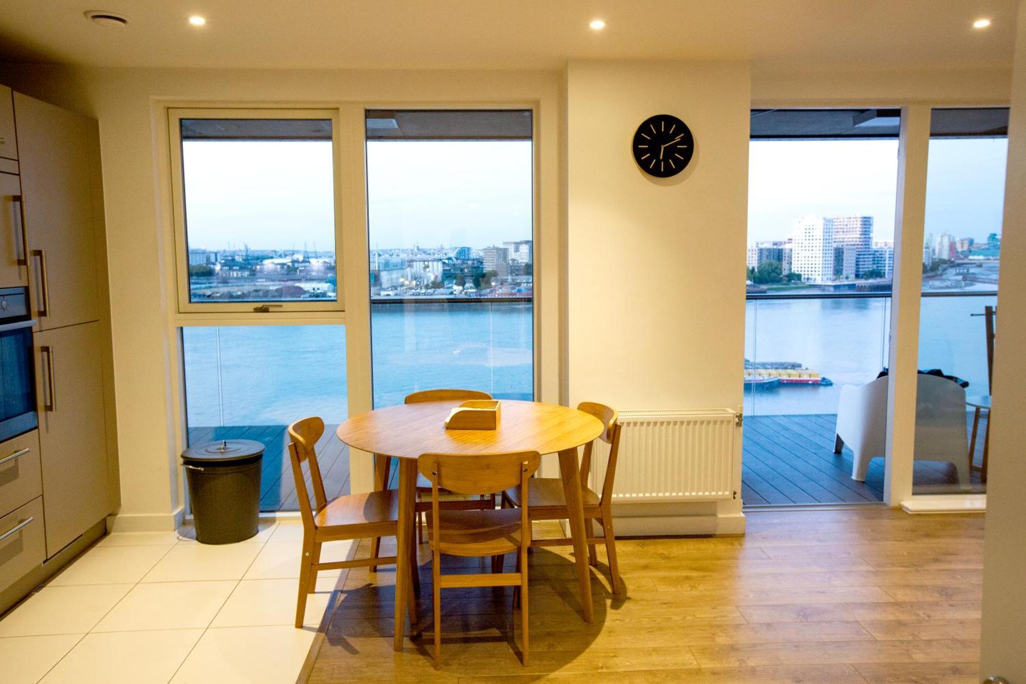 Waterfront- London Greenwich O2 Arena 2 Bed Flat ภายนอก รูปภาพ